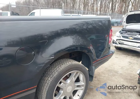 2001 Ford F-150 Harley-Davidson Edition/King Ranch Edition/Lariat/Xlt z USA, uszkodzony, nr VIN 1FTRW07L51KB64145